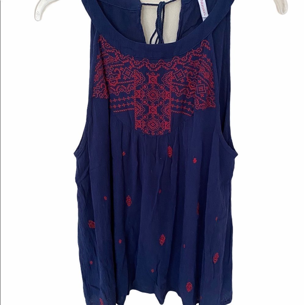 Xhilaration Juniors Sleeveless Top  